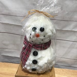 Ewe's View Snowman Cake Candle